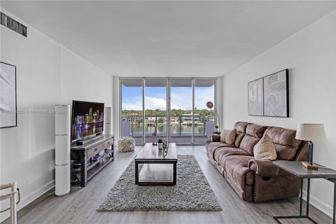 Copropriété à vendre à Miami Beach, Floride: 2 chambres, 110.55 m2 № 1817163 - photo 6