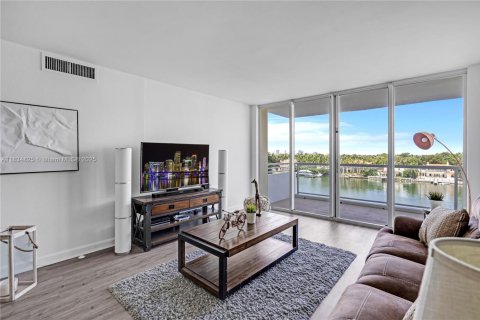 Copropriété à vendre à Miami Beach, Floride: 2 chambres, 110.55 m2 № 1817163 - photo 7