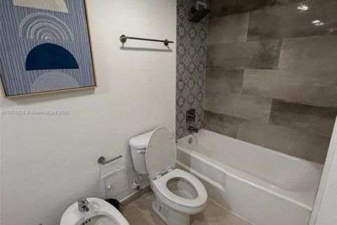 Copropriété à vendre à Miami Beach, Floride: 2 chambres, 110.55 m2 № 1817163 - photo 20