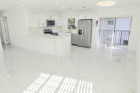 Condo à Lauderhill, Floride, 3 chambres  № 2250509