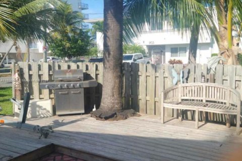 Casa en alquiler en Pompano Beach, Florida, 1 dormitorio, 60.39 m2 № 1935940 - foto 11