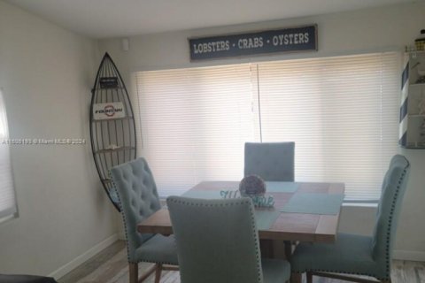 Casa en alquiler en Pompano Beach, Florida, 1 dormitorio, 60.39 m2 № 1935940 - foto 3