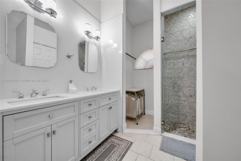 Villa ou maison à vendre à Cape Coral, Floride: 5 chambres, 274.9 m2 № 1922647 - photo 15