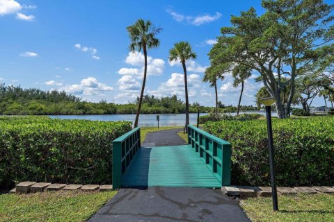 Condo in Jupiter, Florida, 2 bedrooms  № 927842 - photo 1
