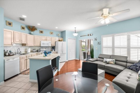 Copropriété à vendre à Port St. Lucie, Floride: 2 chambres, 111.11 m2 № 2049788 - photo 5