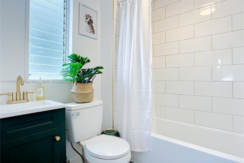 Casa en venta en South Daytona, Florida, 4 dormitorios, 154.4 m2 № 1707663 - foto 13