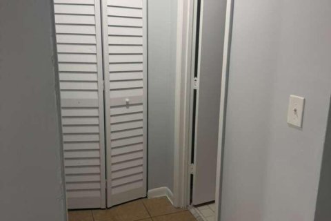 Appartement à louer à West Palm Beach, Floride: 2 chambres, 102.19 m2 № 2168578 - photo 5