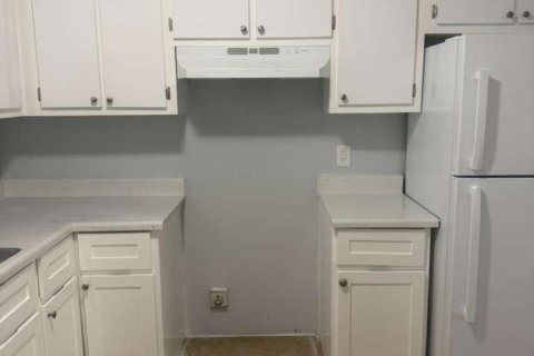 Appartement à louer à West Palm Beach, Floride: 2 chambres, 102.19 m2 № 2168578 - photo 2