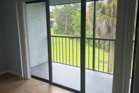 Appartement à louer à West Palm Beach, Floride: 2 chambres, 102.19 m2 № 2168578 - photo 10