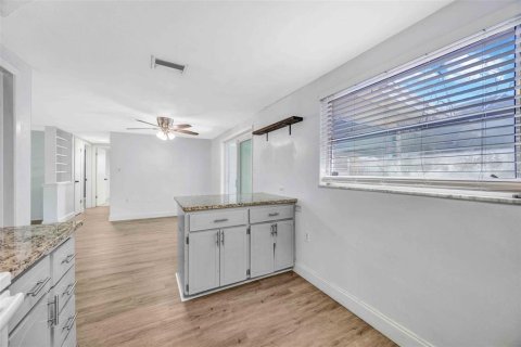 Villa ou maison à vendre à Port Richey, Floride: 3 chambres, 120.77 m2 № 2091848 - photo 8