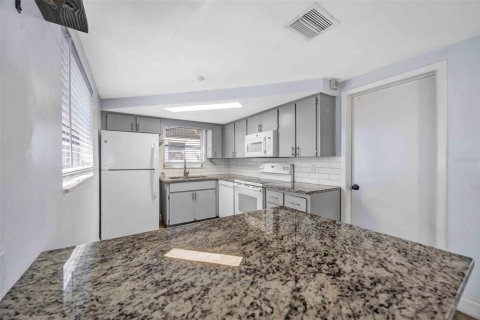 Villa ou maison à vendre à Port Richey, Floride: 3 chambres, 120.77 m2 № 2091848 - photo 13