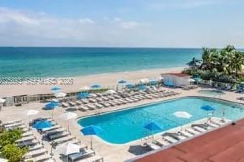 Hotel in Sunny Isles Beach, Florida 39.02 sq.m. № 2145736
