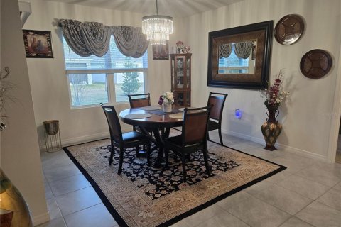House in DeLand, Florida 3 bedrooms, 156.54 sq.m. № 2110295 - photo 16