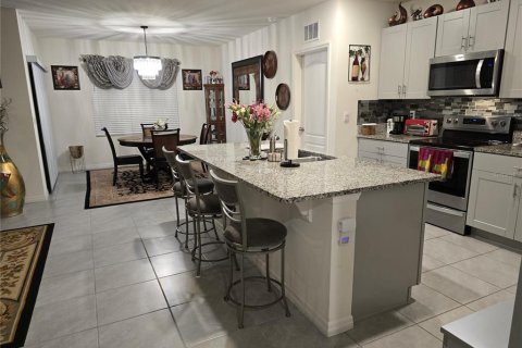 House in DeLand, Florida 3 bedrooms, 156.54 sq.m. № 2110295 - photo 14