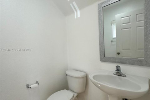 Touwnhouse à louer à Hallandale Beach, Floride: 2 chambres, 125.42 m2 № 2076499 - photo 19