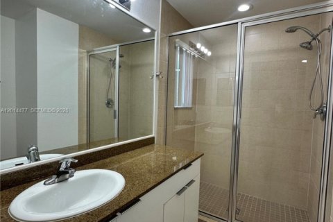 Touwnhouse à louer à Hallandale Beach, Floride: 2 chambres, 125.42 m2 № 2076499 - photo 27