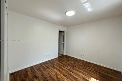 Touwnhouse à louer à Hallandale Beach, Floride: 2 chambres, 125.42 m2 № 2076499 - photo 29