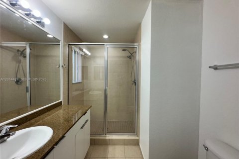 Touwnhouse à louer à Hallandale Beach, Floride: 2 chambres, 125.42 m2 № 2076499 - photo 26