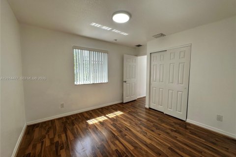 Touwnhouse à louer à Hallandale Beach, Floride: 2 chambres, 125.42 m2 № 2076499 - photo 30