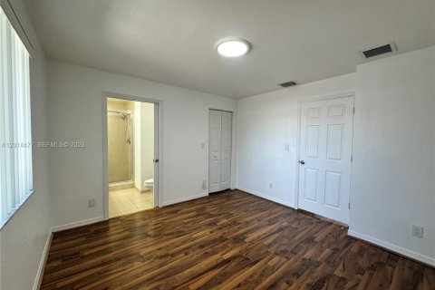 Touwnhouse à louer à Hallandale Beach, Floride: 2 chambres, 125.42 m2 № 2076499 - photo 22