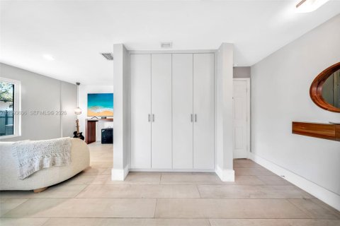Villa ou maison à vendre à Doral, Floride: 6 chambres, 361.2 m2 № 2387166 - photo 17