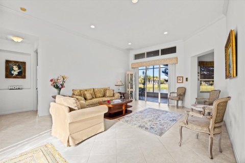 House in Port St. Lucie, Florida 3 bedrooms, 225.38 sq.m. № 2088131 - photo 5