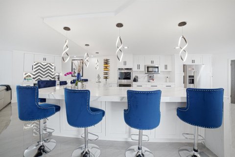 Condo in Deerfield Beach, Florida, 3 bedrooms  № 2328613 - photo 10