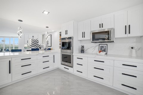 Condo in Deerfield Beach, Florida, 3 bedrooms  № 2328613 - photo 6