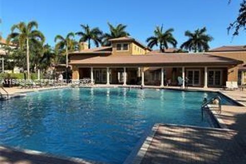 Снять в аренду таунхаус в Пемброк-Пайнс, Флорида 3 спальни, 164.62м2, № 2004951 - фото 29