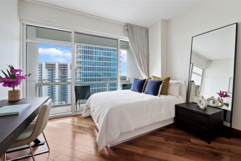 Condo in Miami Beach, Florida, 2 bedrooms № 2082526 - photo 26