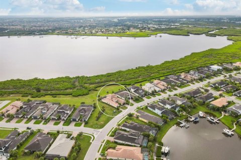 Casa en alquiler en Bradenton, Florida, 4 dormitorios, 321.44 m2 № 1577220 - foto 5