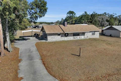 House in Summerfield, Florida 3 bedrooms, 129.23 sq.m. № 2102722