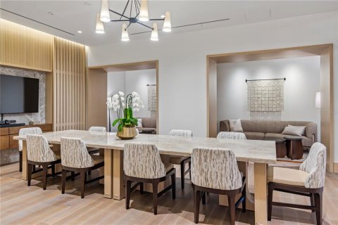 Condo in Orlando, Florida, 4 bedrooms  № 2122226 - photo 13