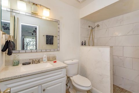 Duplex à vendre à Orlando, Floride: 3 chambres, 100.24 m2 № 2148092 - photo 12
