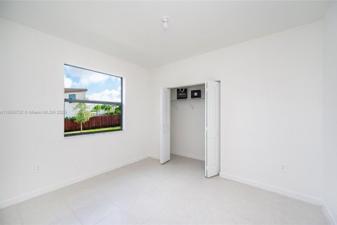 House in Homestead, Florida 4 bedrooms, 169.73 sq.m. № 1856917 - photo 22