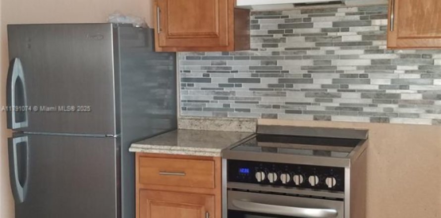Appartement à Lauderhill, Floride 1 chambre, 27.87 m2 № 1709108