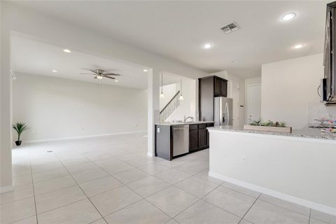 House in Casselberry, Florida 3 bedrooms, 164.62 sq.m. № 1900146 - photo 20