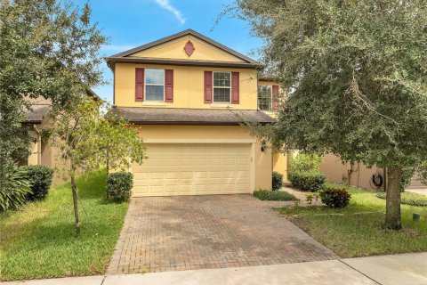 House in Casselberry, Florida 3 bedrooms, 164.62 sq.m. № 1900146 - photo 1