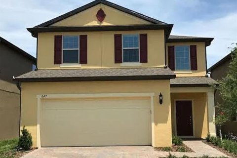 House in Casselberry, Florida 3 bedrooms, 164.62 sq.m. № 1900146 - photo 2