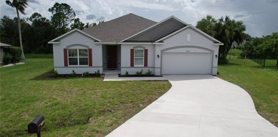 House in Punta Gorda, Florida 3 bedrooms, 200.02 sq.m. № 1754576