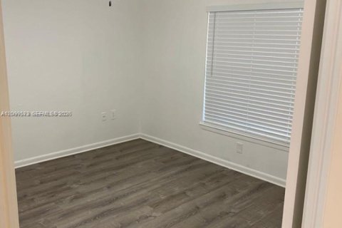Condo in West Palm Beach, Florida, 2 bedrooms  № 2397709 - photo 25