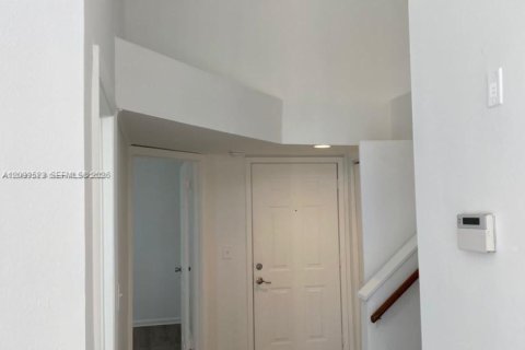 Condo in West Palm Beach, Florida, 2 bedrooms  № 2397709 - photo 30