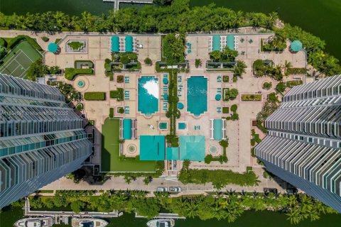 Condominio en venta en Sunny Isles Beach, Florida, 2 dormitorios, 199.18 m2 № 1872188 - foto 29