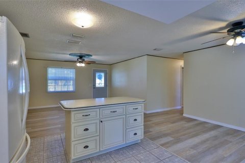Casa en venta en Edgewater, Florida, 3 dormitorios, 114.73 m2 № 2224299 - foto 12