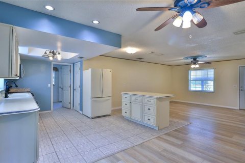 Casa en venta en Edgewater, Florida, 3 dormitorios, 114.73 m2 № 2224299 - foto 9