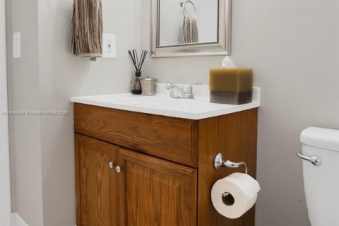 Condominio en venta en Pembroke Pines, Florida, 1 dormitorio, 75.34 m2 № 1957645 - foto 12