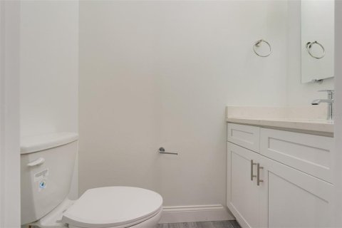 House in Palm Bay, Florida 4 bedrooms, 201.69 sq.m. № 2218376 - photo 28