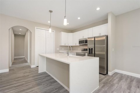 House in Palm Bay, Florida 4 bedrooms, 201.69 sq.m. № 2218376 - photo 7