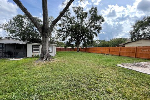 House in Tampa, Florida 3 bedrooms, 93.65 sq.m. № 2430835 - photo 21