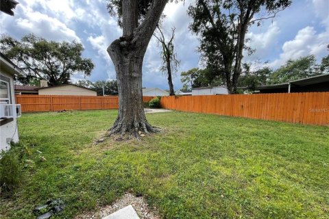 House in Tampa, Florida 3 bedrooms, 93.65 sq.m. № 2430835 - photo 23